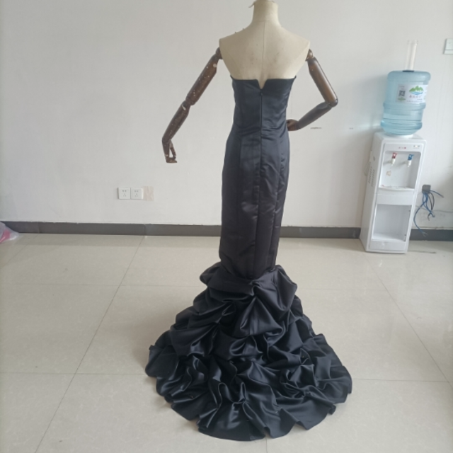 黑 フランス風 カラードレス ブラック マーメイドライン ベアトップ 結婚式 /