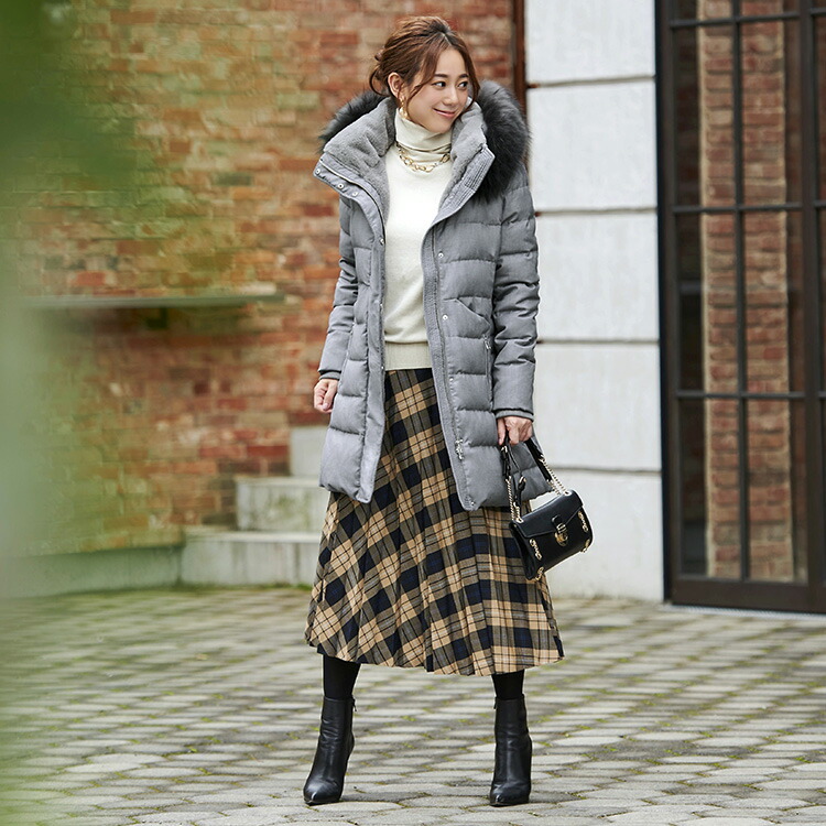 ロングダウンコート ダウンジャケット ロングダウン アウター 上着 ロングコート ファー レディース 50代 40代 30代 ミセス 秋 冬 大きいサイズ 上品 防寒 ロング丈 暖かい 黒 カーキ 通勤 きれ