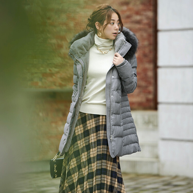 ロングダウンコート ダウンジャケット ロングダウン アウター 上着 ロングコート ファー レディース 50代 40代 30代 ミセス 秋 冬 大きいサイズ 上品 防寒 ロング丈 暖かい 黒 カーキ 通勤 きれ