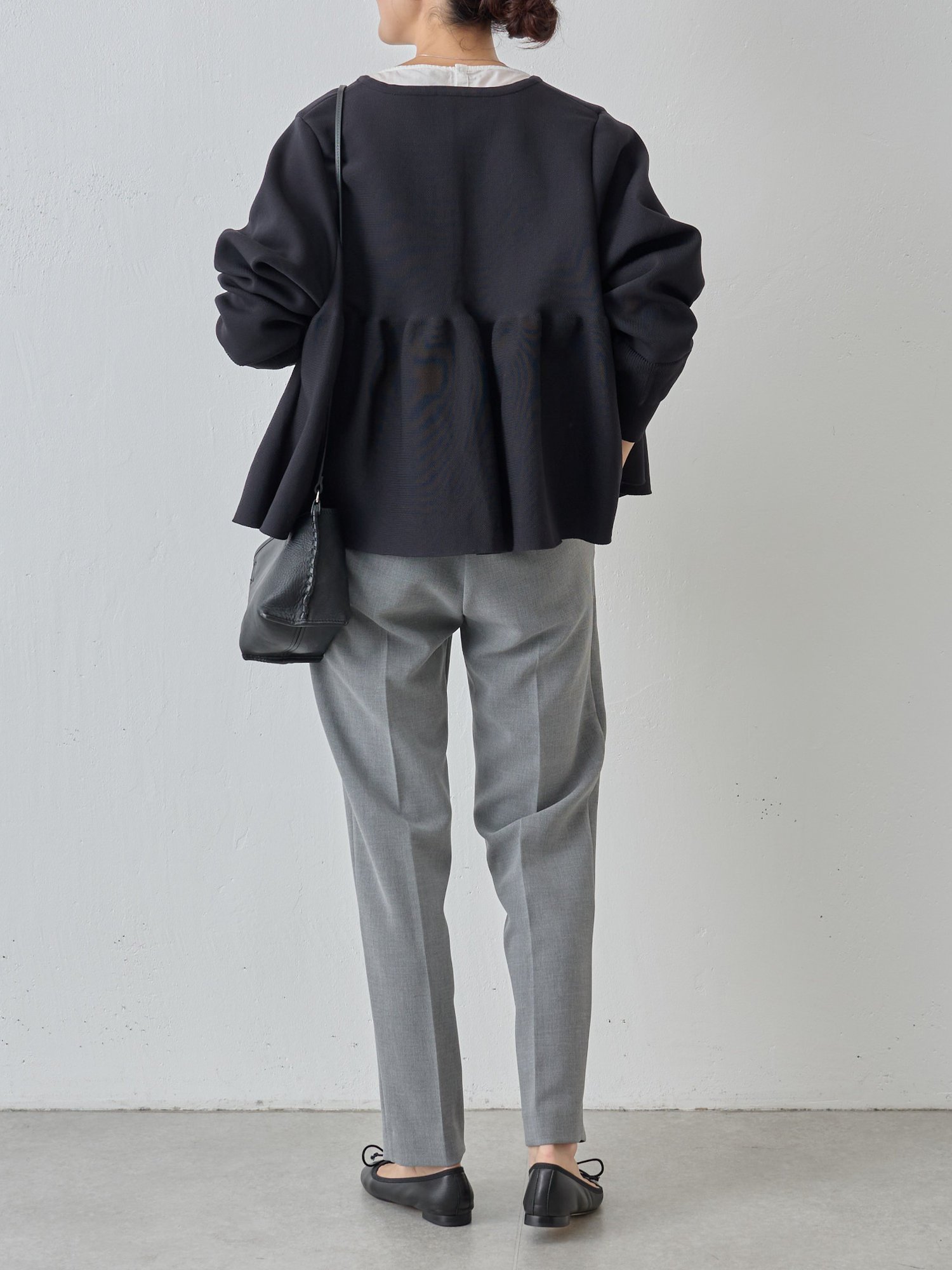 ペプラムニットカーディガン