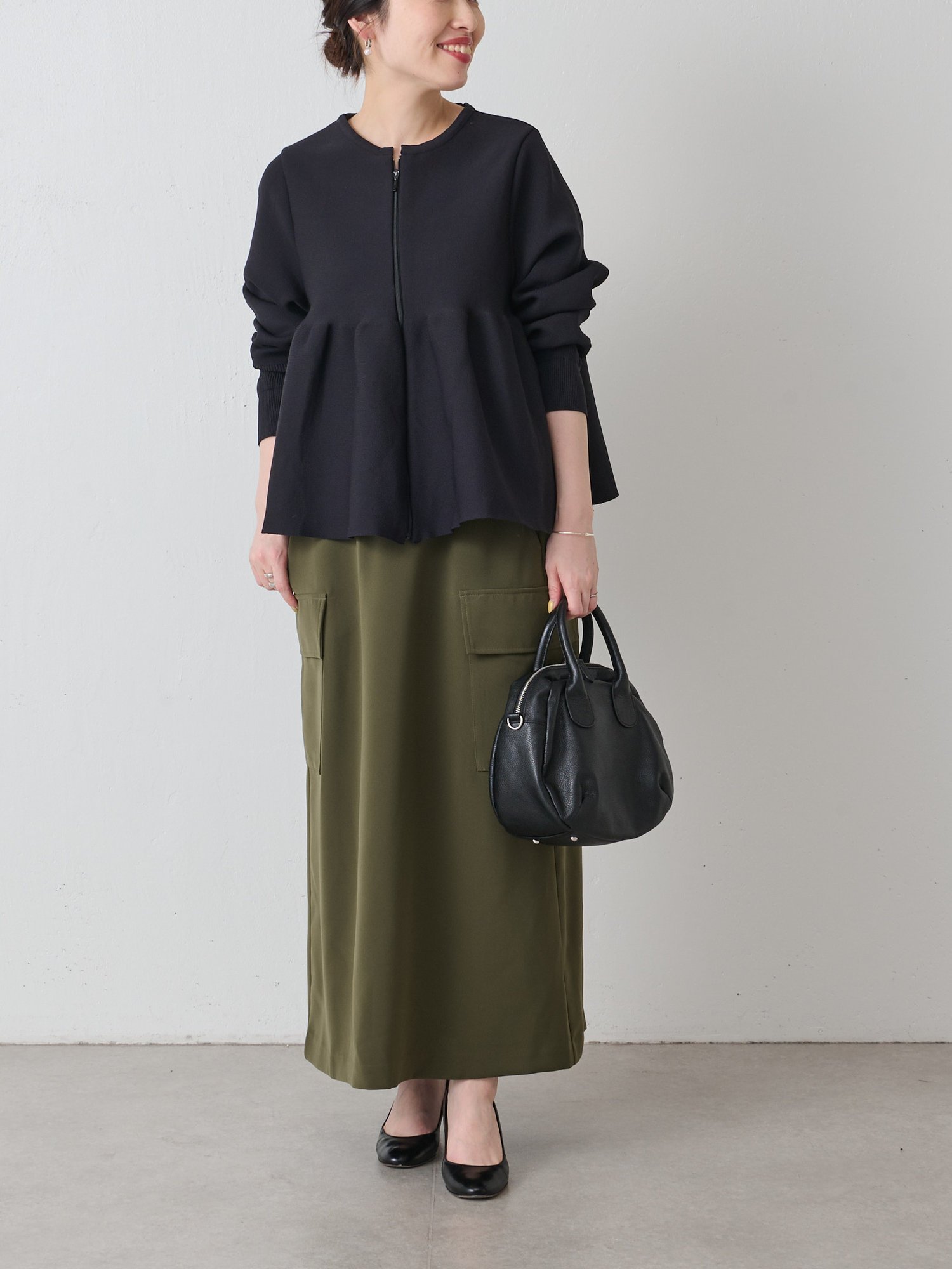 ペプラムニットカーディガン