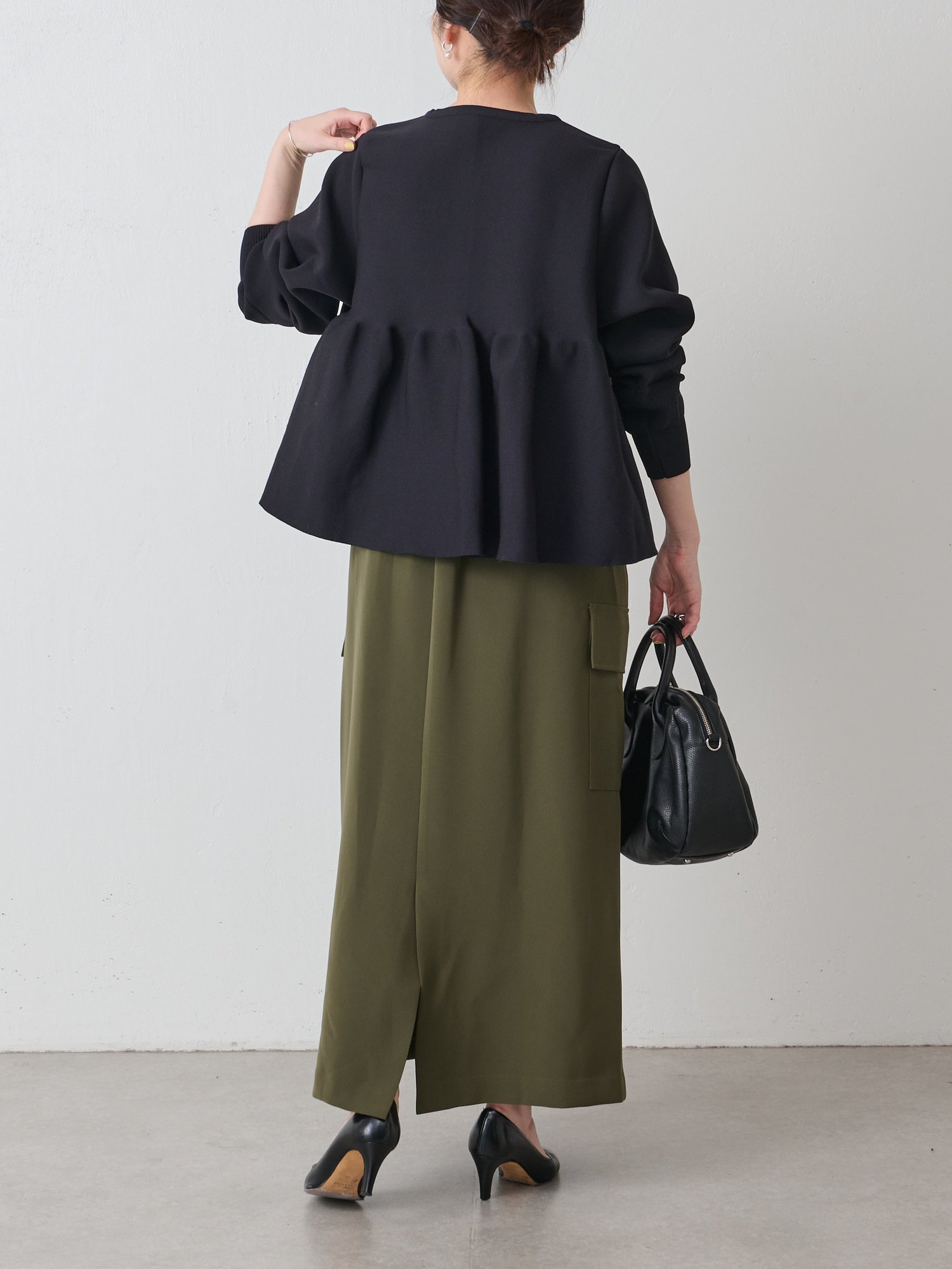 ペプラムニットカーディガン