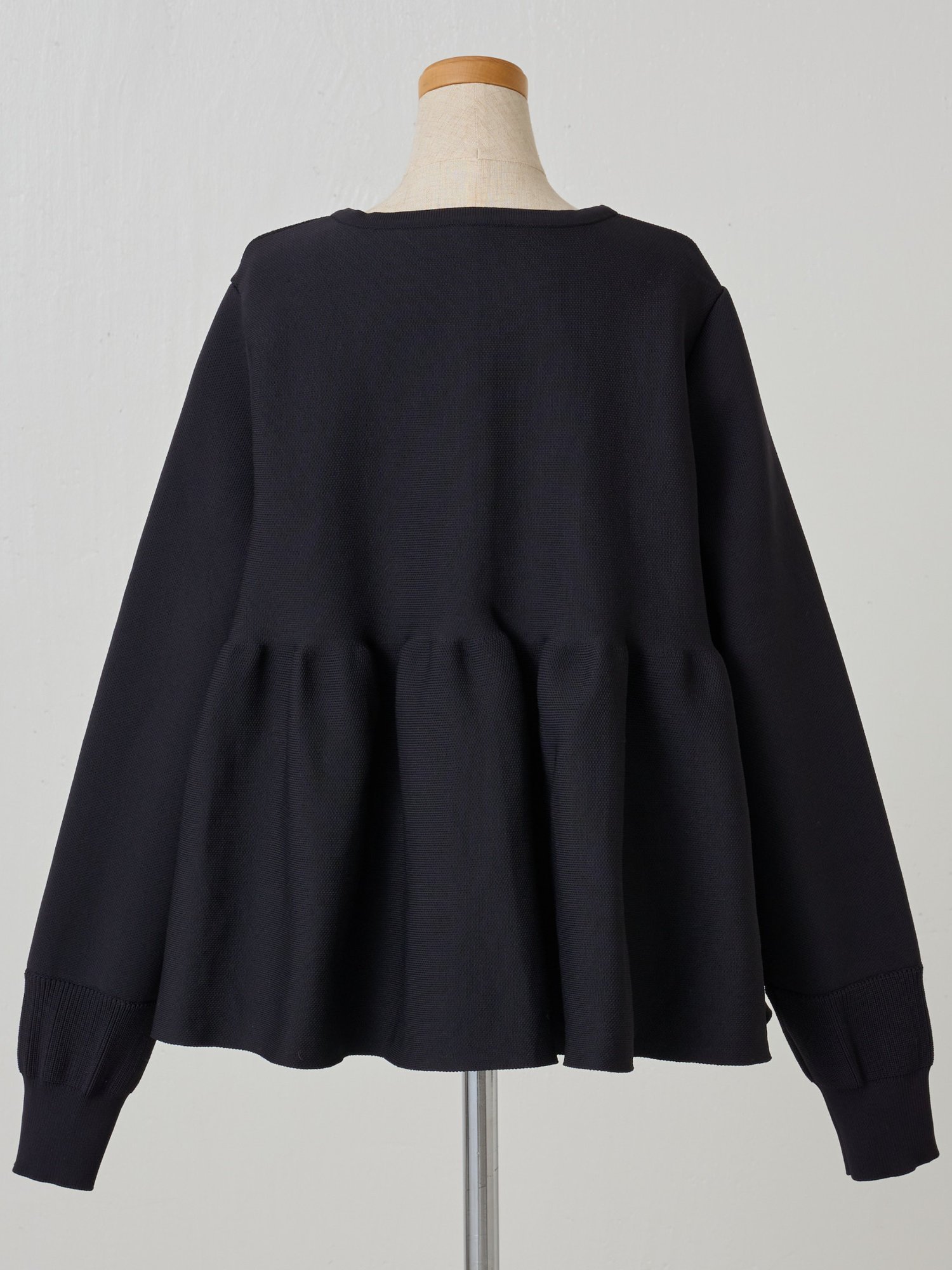 ペプラムニットカーディガン