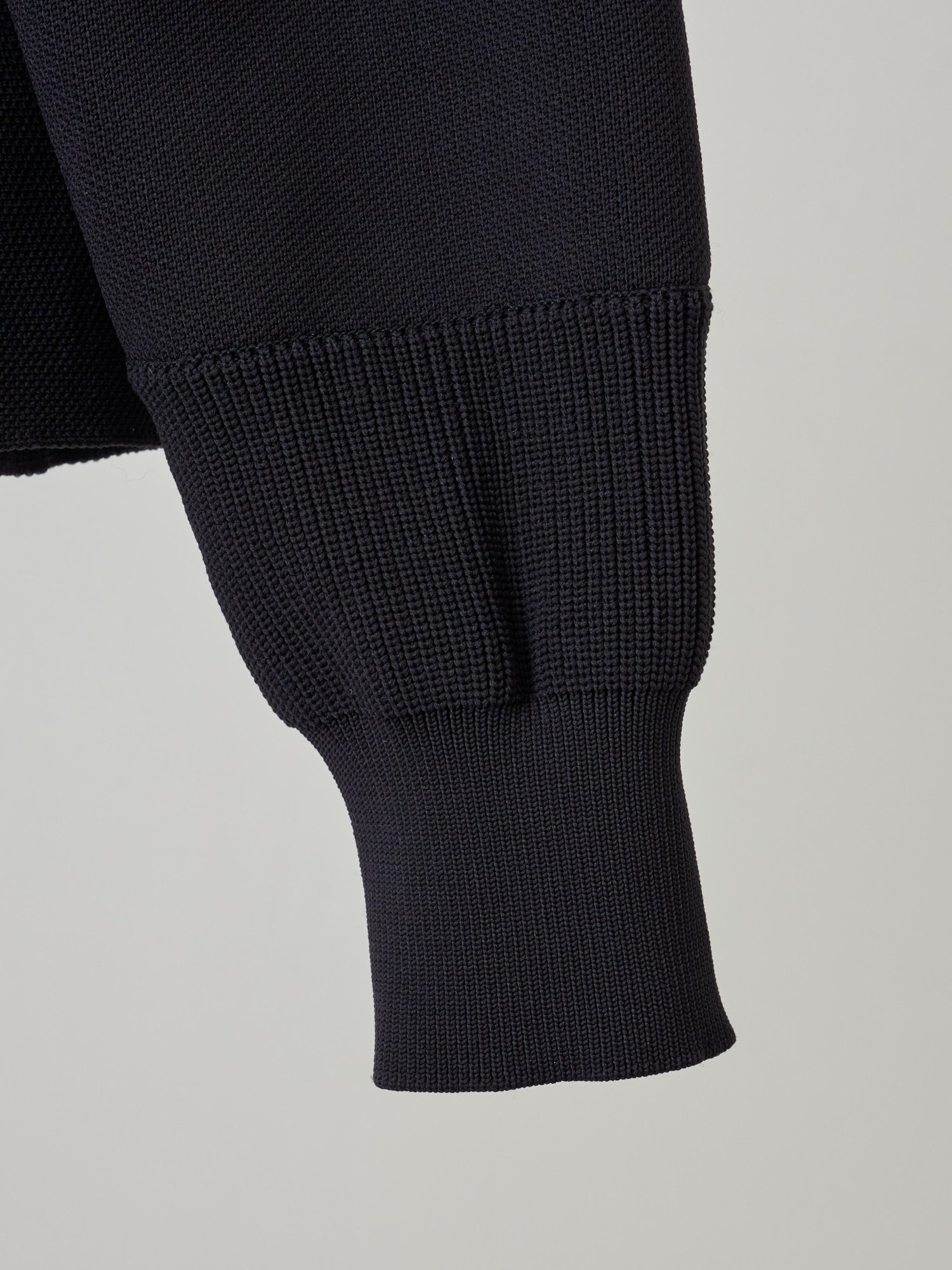 ペプラムニットカーディガン