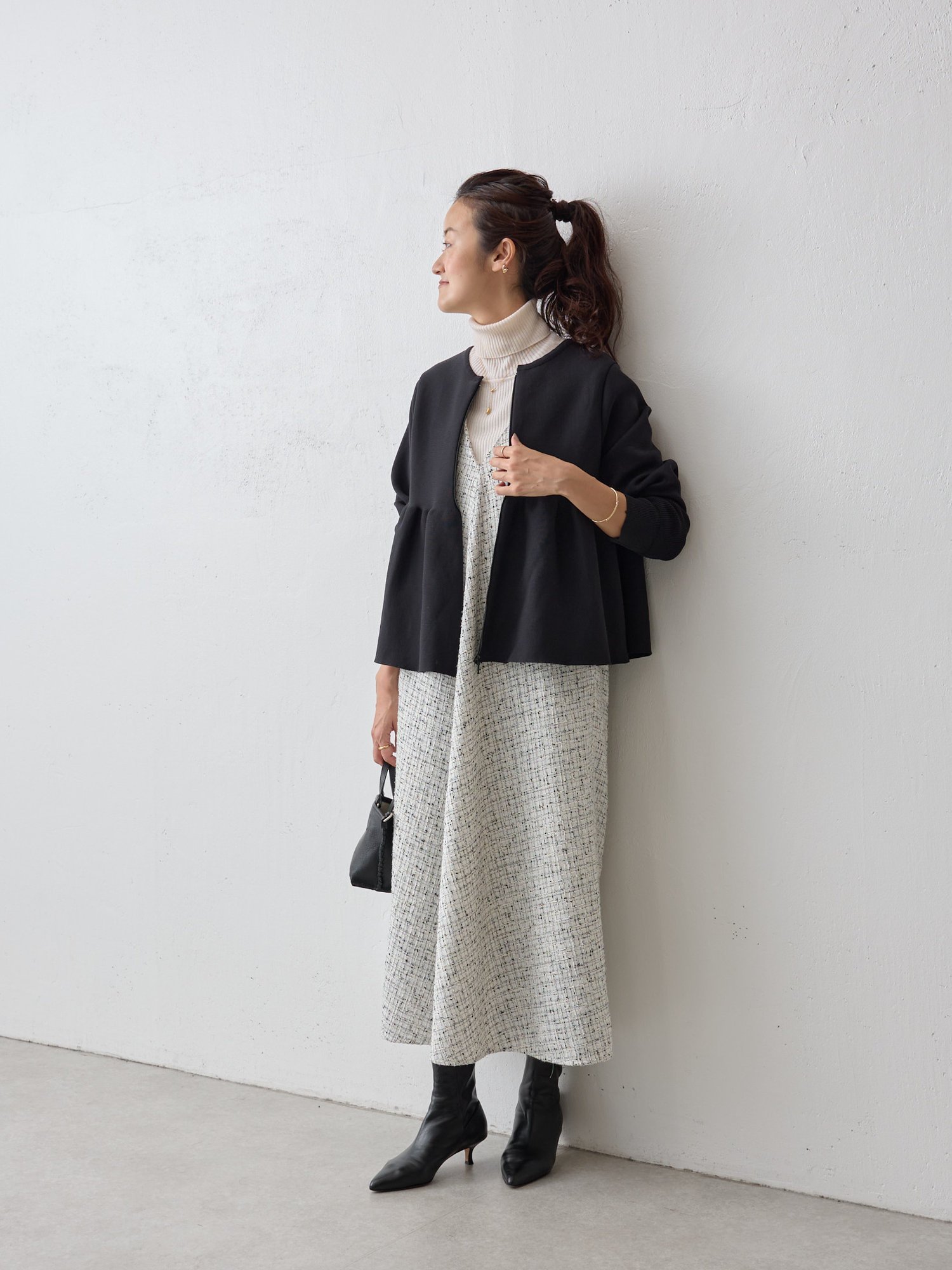 ペプラムニットカーディガン