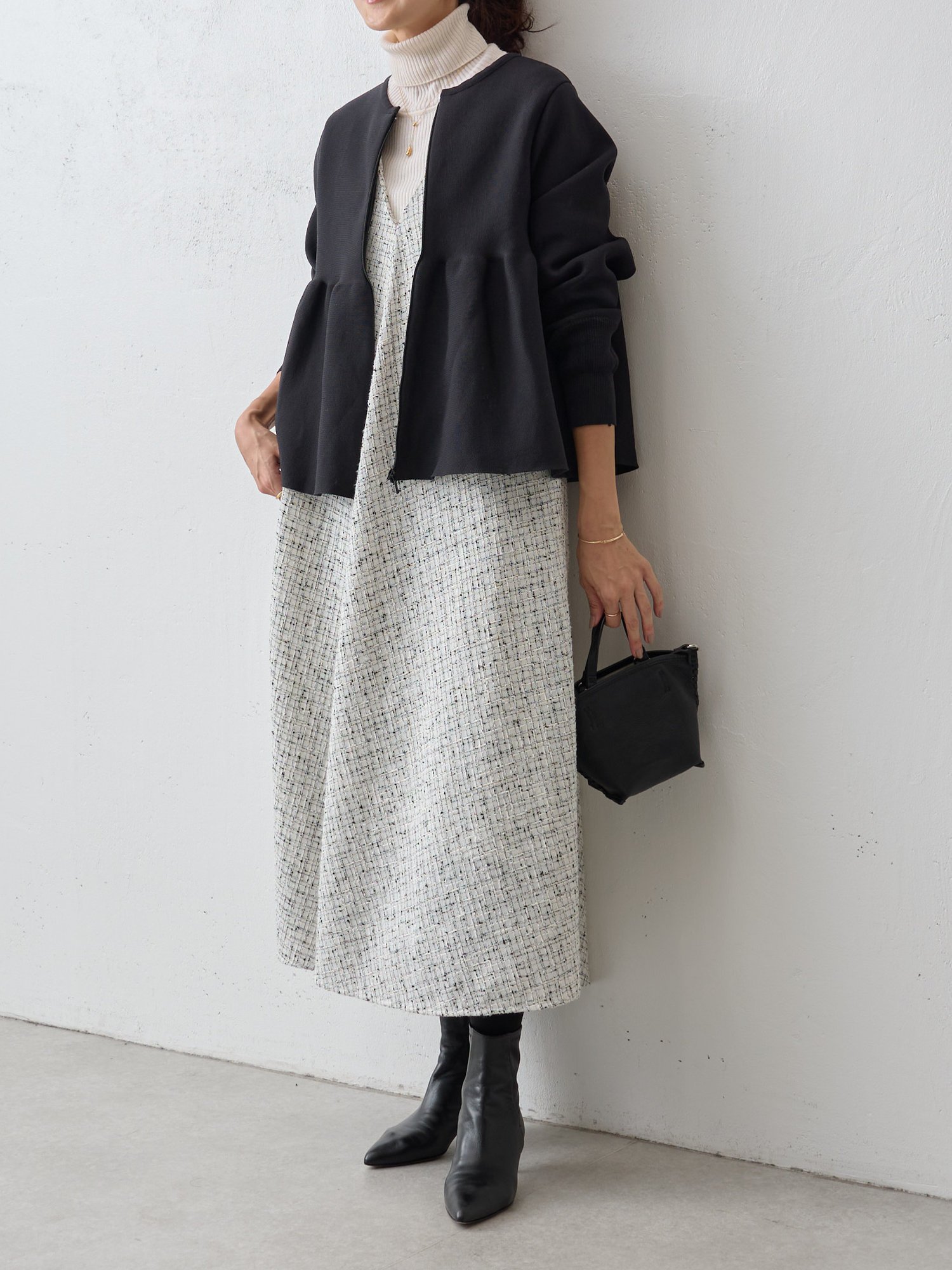 ペプラムニットカーディガン