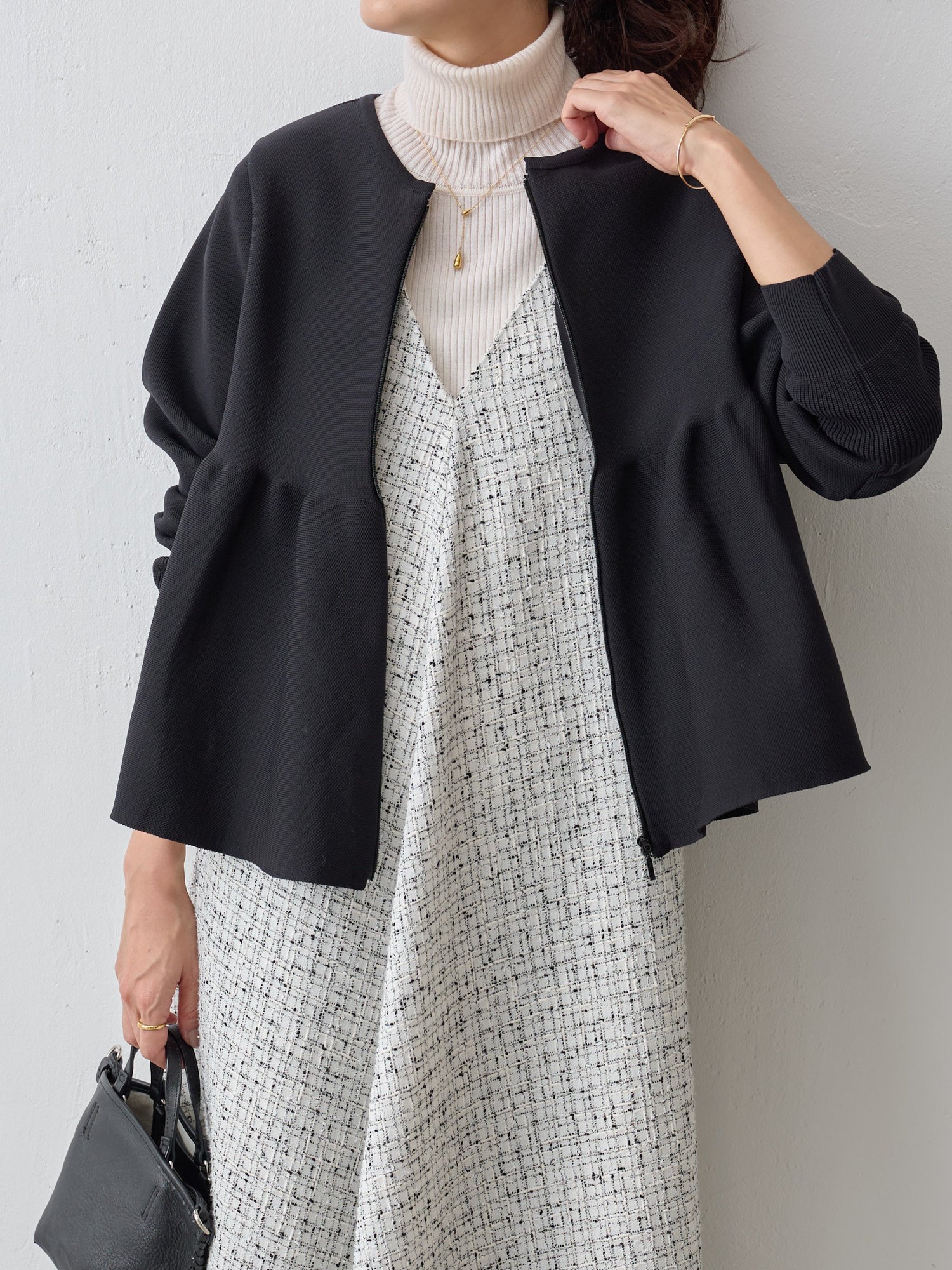 ペプラムニットカーディガン