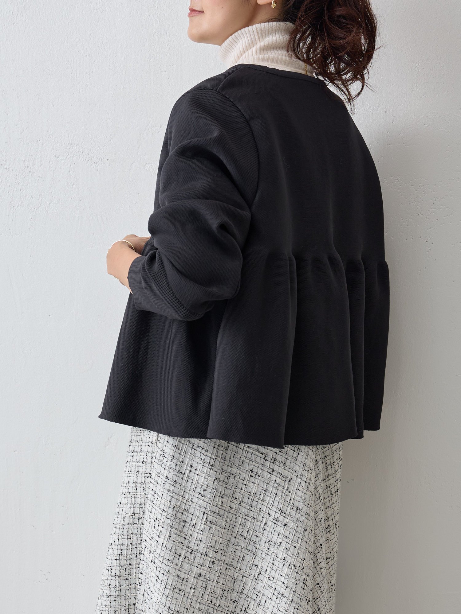 ペプラムニットカーディガン