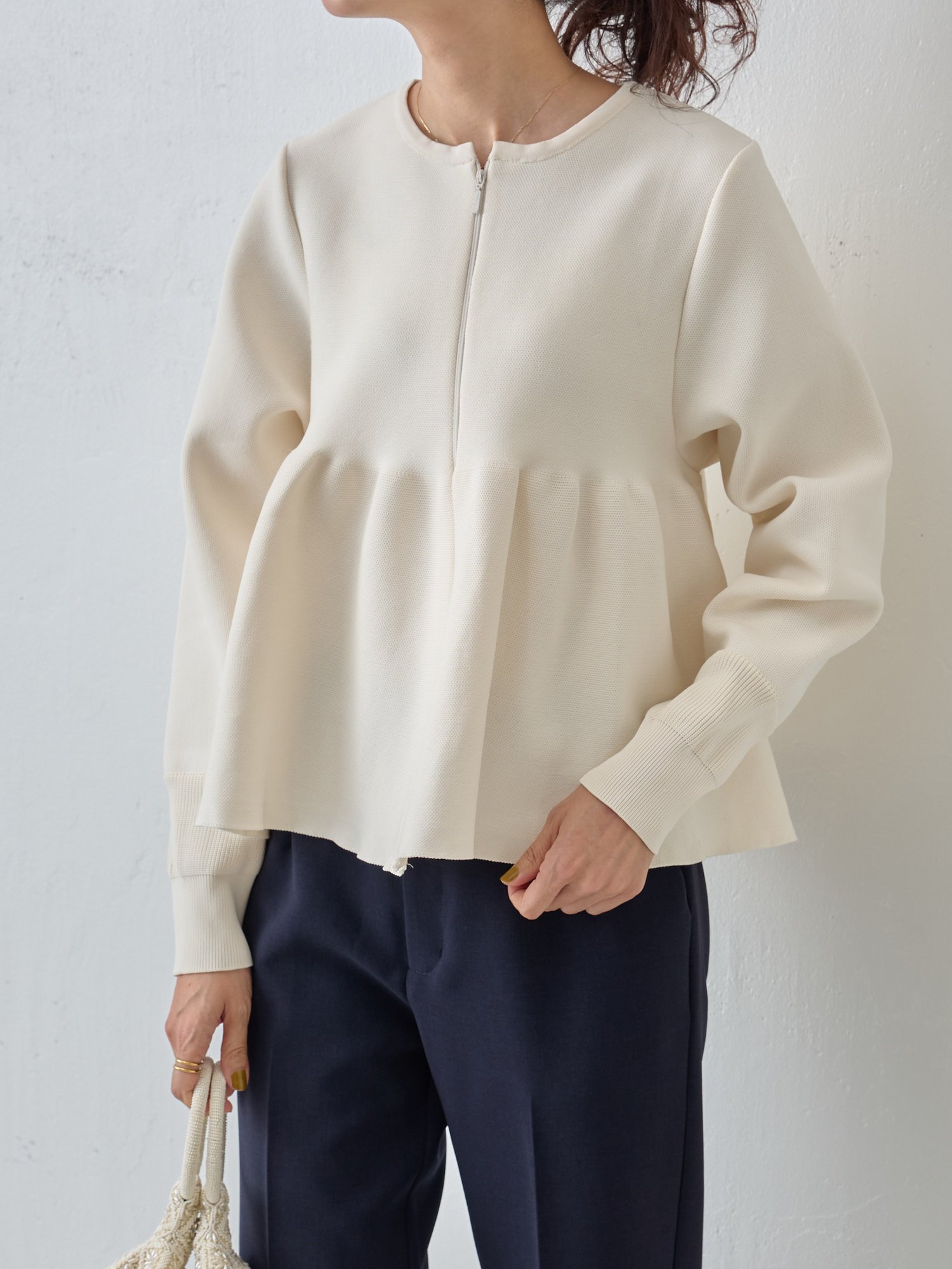 ペプラムニットカーディガン