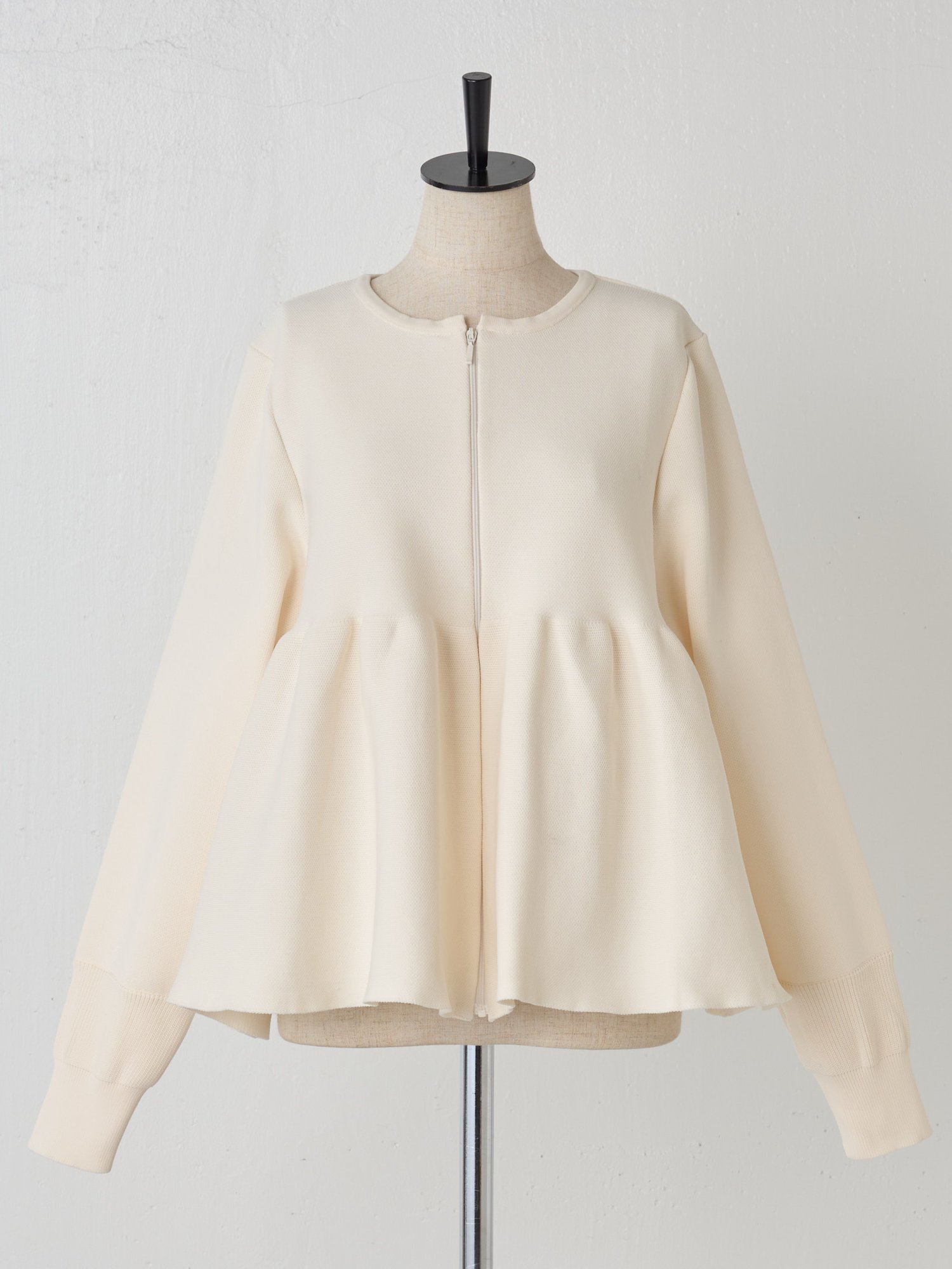 ペプラムニットカーディガン