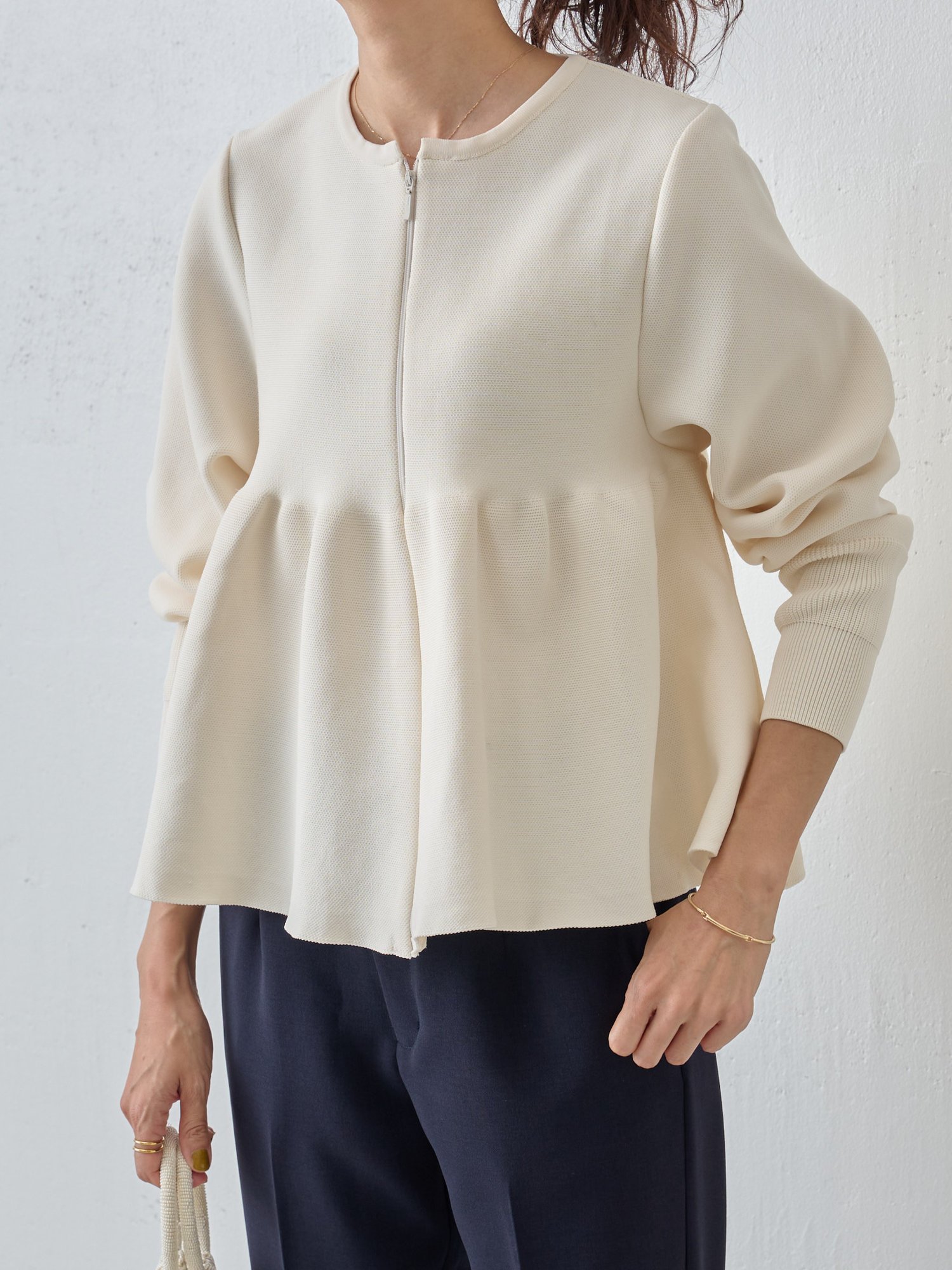 ペプラムニットカーディガン