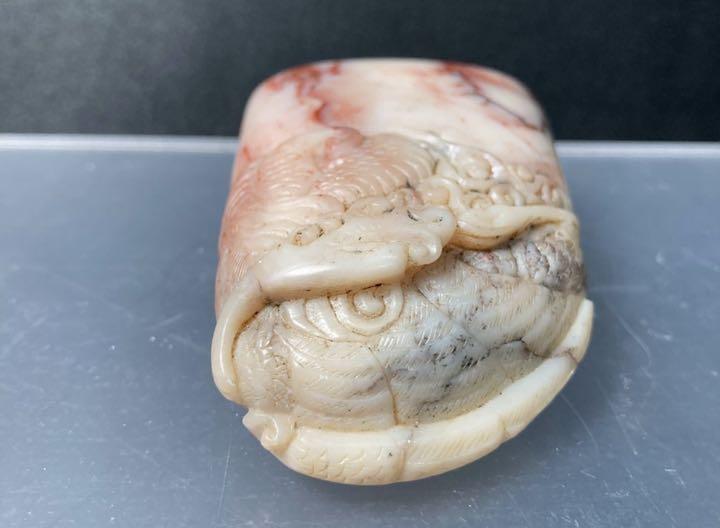 龍 寿山石 中国 印材 古 古玩 1点 天然石 印鑑 赤 石 白石 91.7g