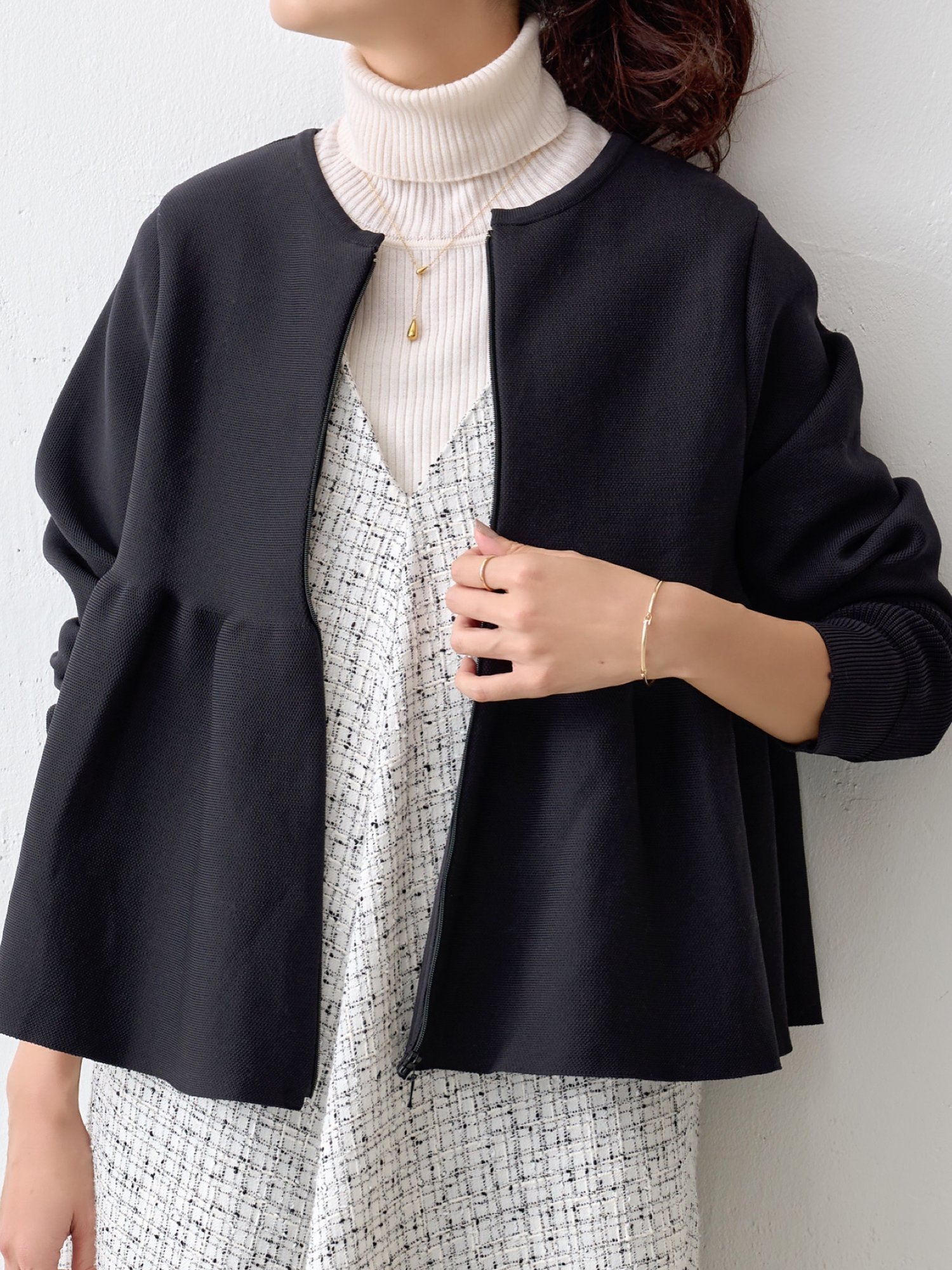 ペプラムニットカーディガン