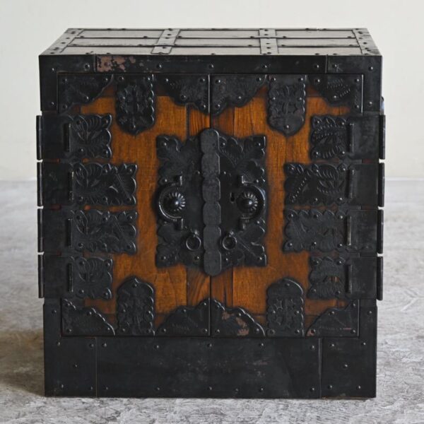 船箪笥 時代箪笥 アンティーク 和家具 収納 庄内箪笥 古民具 和箪笥 飾り台 古木 古鉄 ヴィンテージ レトロ 和骨董